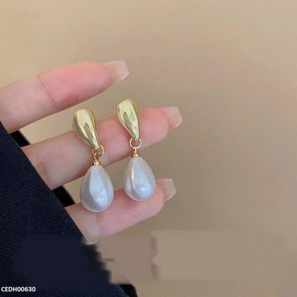 CEDH00630 YHC Oval Pearl Drop Earrings - CEDH - Image 2